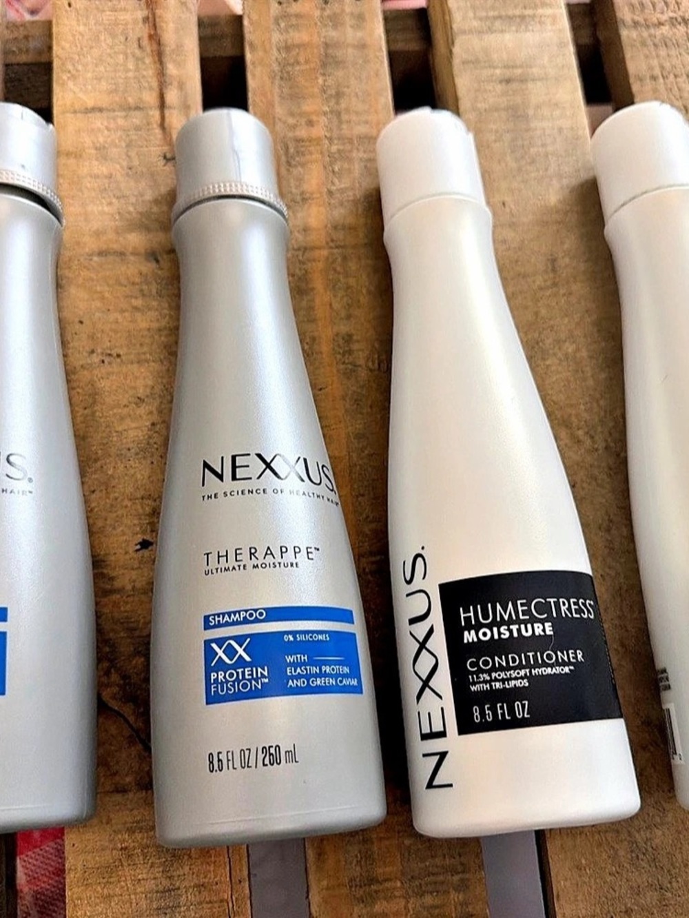 Nexxus Therappe Ultimate Moisture Shampoo and Humectress Moisture Conditioner
